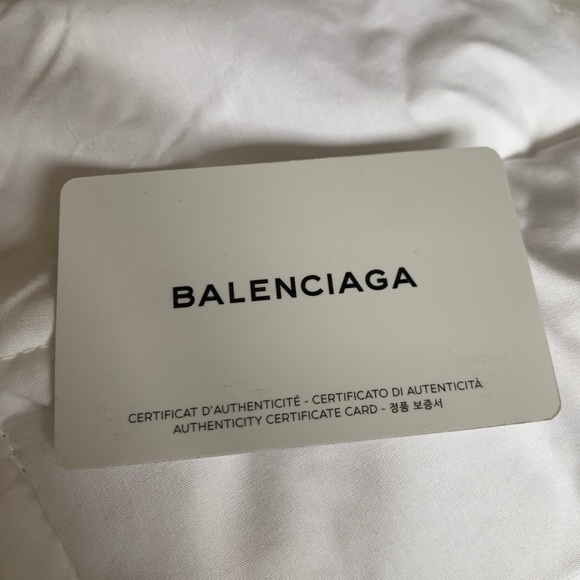 BALENCIAGA SS17 RUNWAY Black Cat Eye Sunglasses - Picture 4 of 8